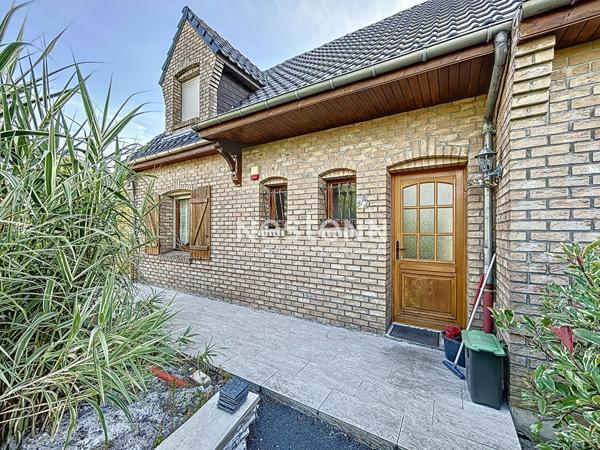 Pavillon traditionnel de 159m² à vendre à Aniche - Un véritable havre de paix ! 3 chambres - grand jardin - sous-sol complet - Prix : 270 000euros
