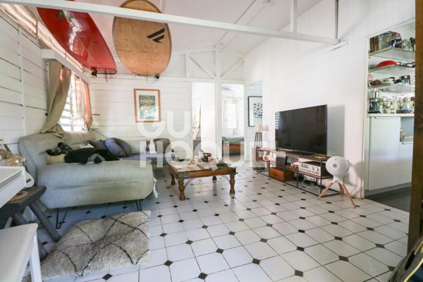 MAISON AVEC ACCÉS PRIVATIF À LA PLAGE