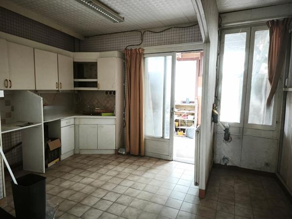 Maison de ville à vendre à Bressuire - Idéal investisseur