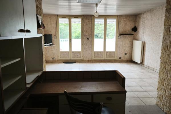 Maison de ville à vendre à Bressuire - Idéal investisseur