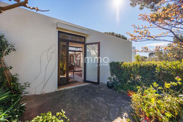 Marseille 13009 Le Cabot Villa d'Architecte / jardin / piscine