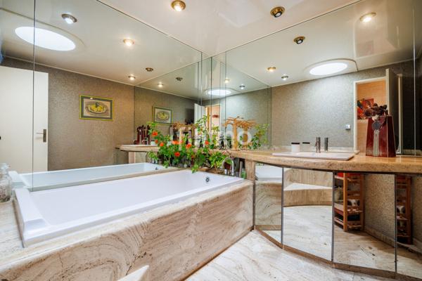 Marseille 13009 Le Cabot Villa d'Architecte / jardin / piscine