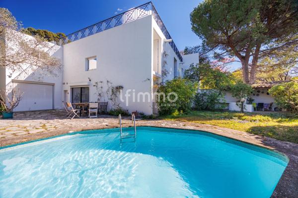 Marseille 13009 Le Cabot Villa d'Architecte / jardin / piscine