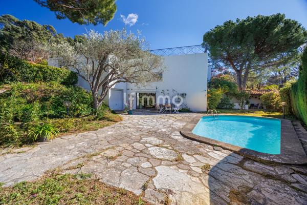 Marseille 13009 Le Cabot Villa d'Architecte / jardin / piscine
