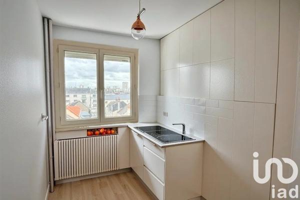 Appartement 2 pièces de 42 m² à Tours (37000)