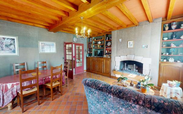 Maison à vendre    6 pièces • 163 m2 Saint-Bouize