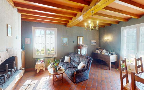 Maison à vendre    6 pièces • 163 m2 Saint-Bouize