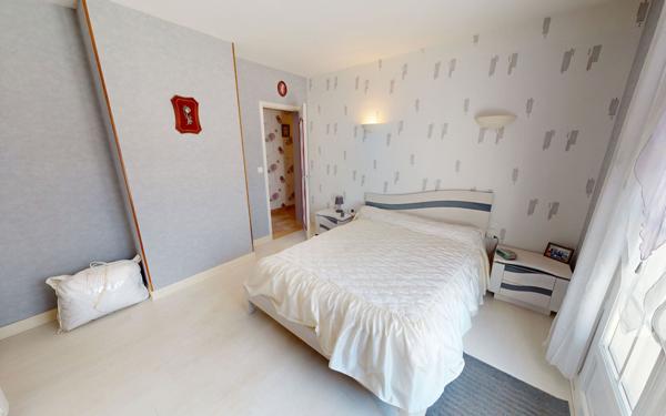 Maison à vendre    6 pièces • 163 m2 Saint-Bouize