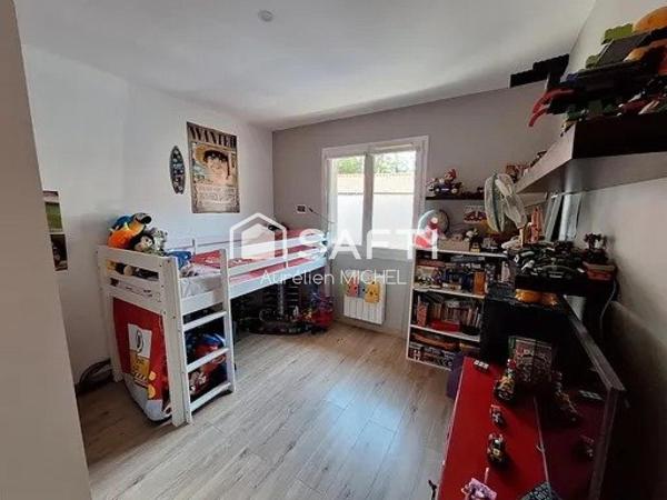 Maison de plain pied de 141m² sur un terrain de 1536m²
