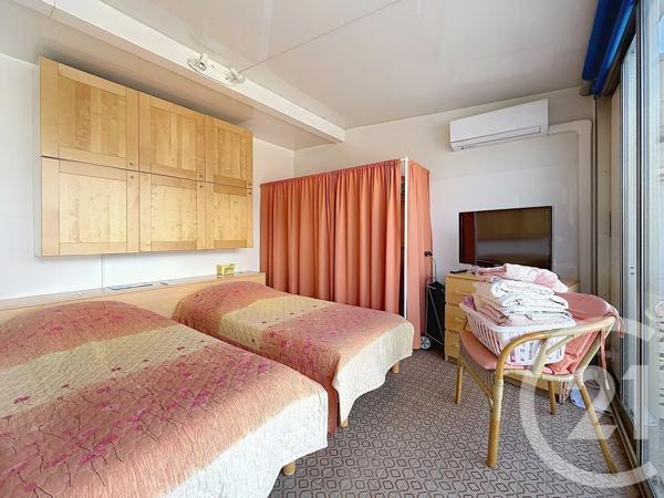 Appartement F3 à vendre  3 pièces - 76 m 2   CAGNES SUR MER  - 06