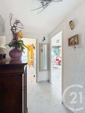 Appartement F3 à vendre  3 pièces - 76 m 2   CAGNES SUR MER  - 06