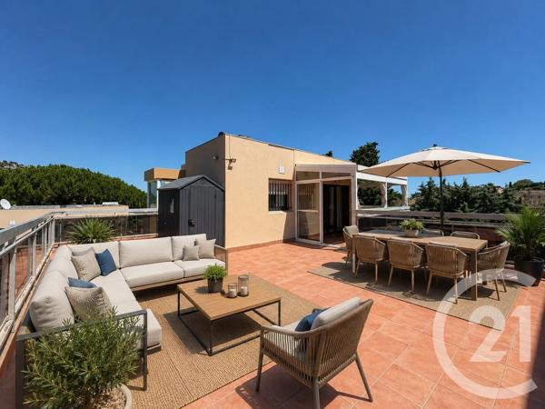 Appartement T2 à vendre  2 pièces - 31,33 m 2   LE LAVANDOU  - 83