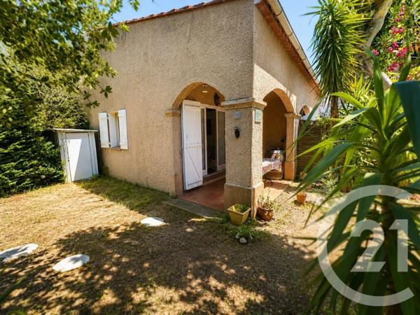 Appartement T2 à vendre  2 pièces - 31,33 m 2   LE LAVANDOU  - 83