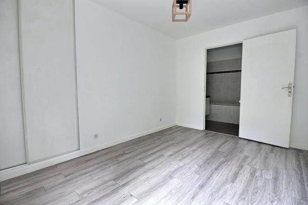 Appartement Saint Ouen Sur Seine 2 pièce(s) 47.51 m2
