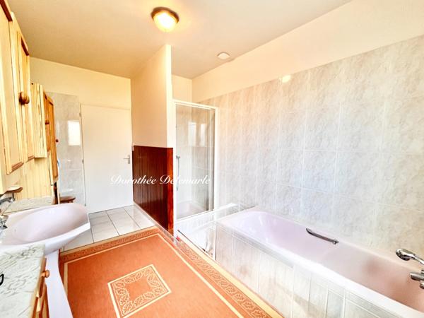 Maison à vendre 3 pièces BEAUVOIR SUR NIORT (79) 130 m² habitables sur 1 322 m² de terrain arboré, atelier et double garage