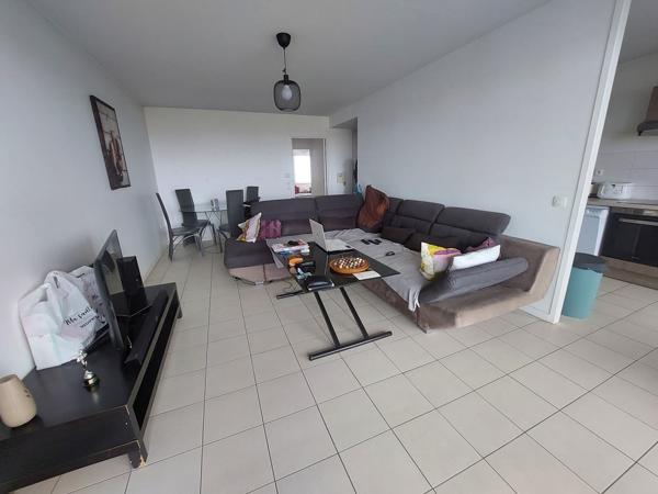 Appartement et parkings