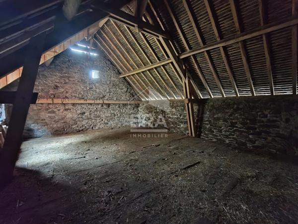 Grange en pierre de 126m²