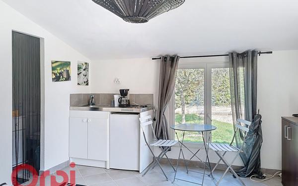 Maison à vendre    5 pièces •  Le Castellet