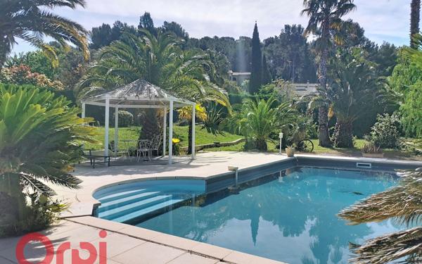 Maison à vendre    5 pièces •  Le Castellet