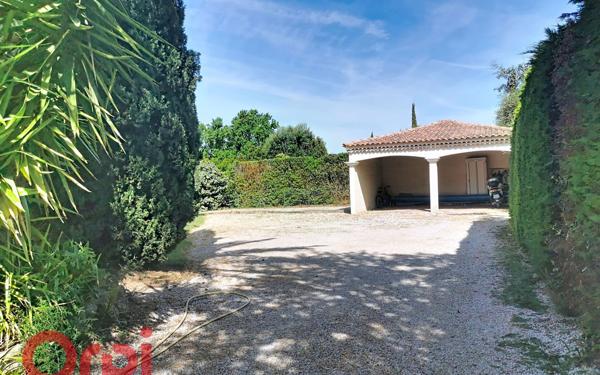 Maison à vendre    5 pièces •  Le Castellet