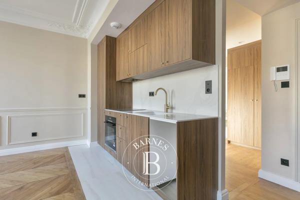 Paris 8ème, Appartement 2 Chambres -  68 m² à vendre