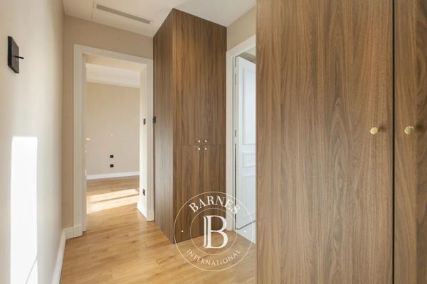 Paris 8ème, Appartement 2 Chambres -  68 m² à vendre