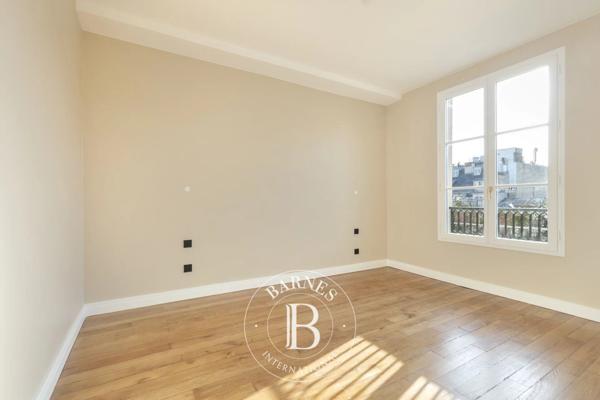 Paris 8ème, Appartement 2 Chambres -  68 m² à vendre