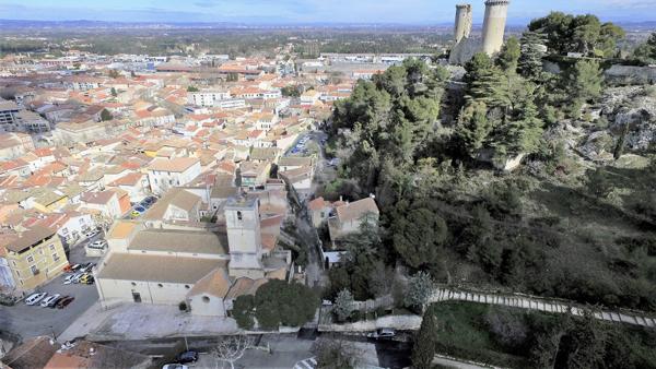 Châteaurenard (13160) Terrain à construire de 345 m2