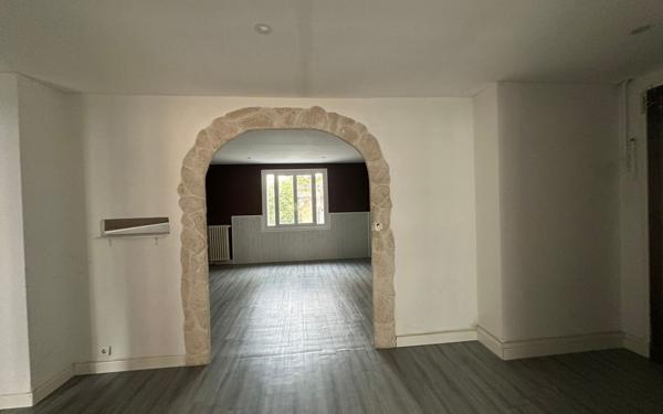 Appartement à louer    3 pièces • 75,31 m2 Villeurbanne