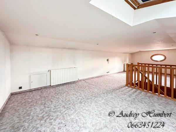 EXCLUSIVITE,  à MANOSQUE, Belle OPPORTUNITE : Villa de 248 m² sur 1600 m²