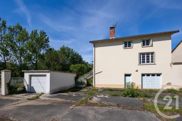 Maison à vendre  11 pièces - 212 m 2   CARMAUX  - 81