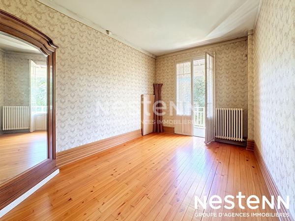 Maison de style balnéaire, terrain piscinable à vendre à Saint Genis Laval - 4 pièces, 100 m²