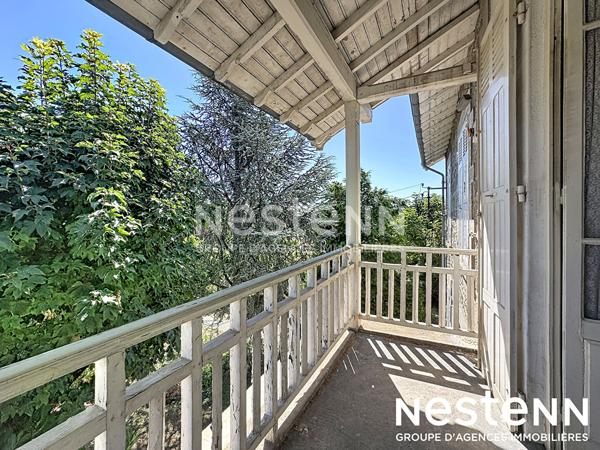 Maison de style balnéaire, terrain piscinable à vendre à Saint Genis Laval - 4 pièces, 100 m²