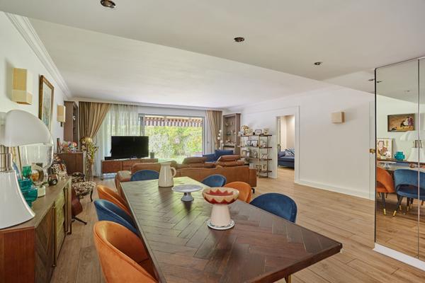 A vendre - Neuilly-sur-Seine - Appartement de 142 m2 en rez-de-jardin