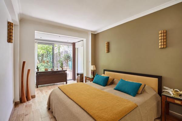A vendre - Neuilly-sur-Seine - Appartement de 142 m2 en rez-de-jardin
