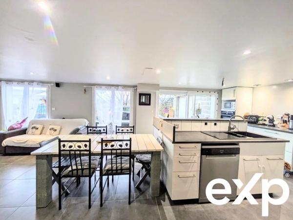 Maison individuelle avec deux logements – Terrain de 1000 m² – Garage – Voglans