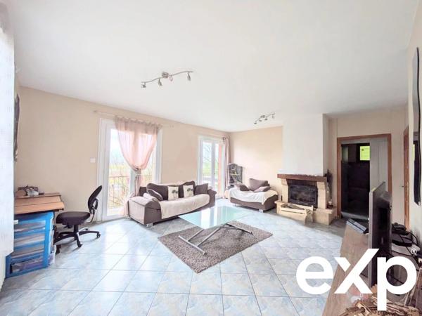 Maison individuelle avec deux logements – Terrain de 1000 m² – Garage – Voglans