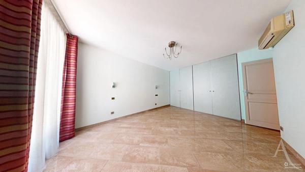 Appartement La Tronche 4 pièces Dernier étage