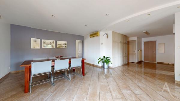 Appartement La Tronche 4 pièces Dernier étage
