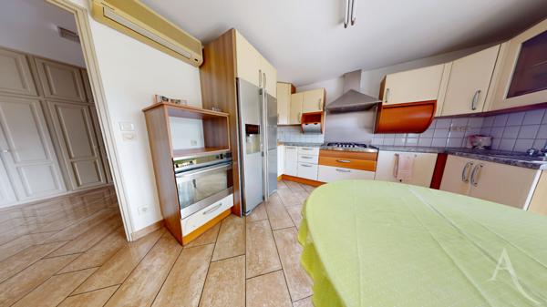 Appartement La Tronche 4 pièces Dernier étage