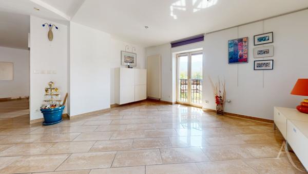 Appartement La Tronche 4 pièces Dernier étage