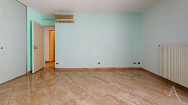Appartement La Tronche 4 pièces Dernier étage