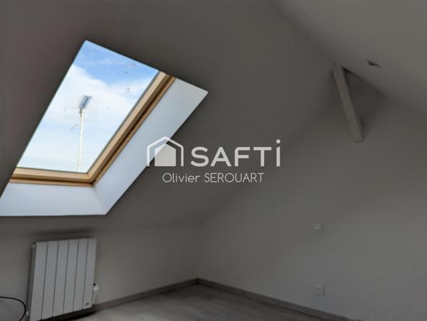 MAISON 2 CHAMBRES ENTIERREMENT RENOVEE AVEC COUR