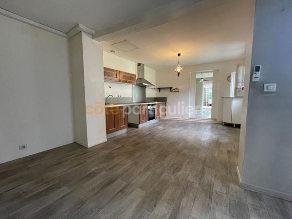 Vente
                Appartement72 m² - 3 Pièces -
                    Tarbes (65000)