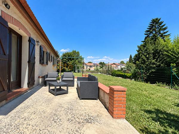 Vente
                Maison155 m² - 6 Pièces -
                    LAVAUR (81500)