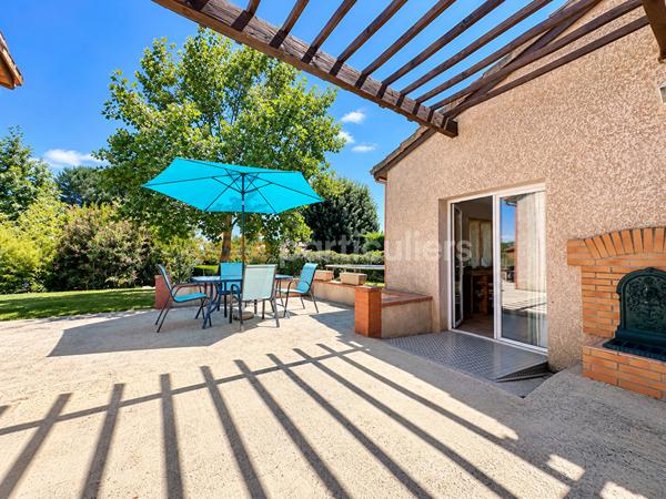 Vente
                Maison155 m² - 6 Pièces -
                    LAVAUR (81500)