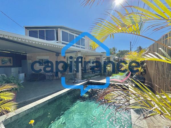 Dpt La Réunion (974), à vendre LA RIVIERE SAINT LOUIS - Ouaki - maison T4/5 de 453m2 - terrain de 543m2 - Piscine