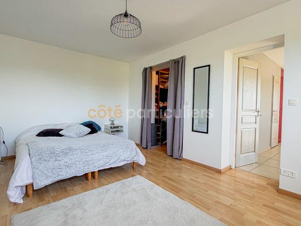 Vente
                Maison153,5 m² - 5 Pièces -
                    CONDE SUR VIRE (50890)