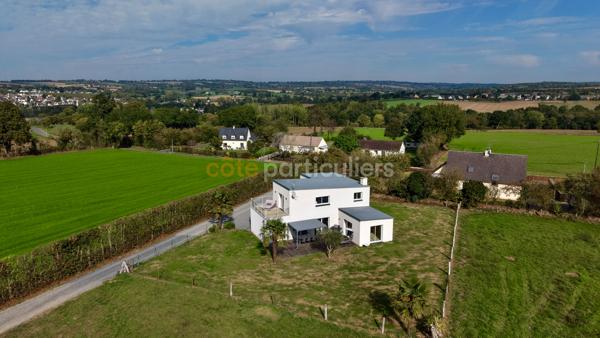 Vente
                Maison153,5 m² - 5 Pièces -
                    CONDE SUR VIRE (50890)