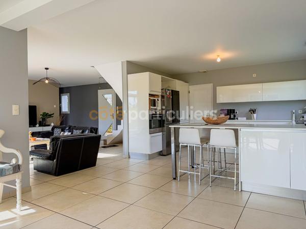Vente
                Maison153,5 m² - 5 Pièces -
                    CONDE SUR VIRE (50890)